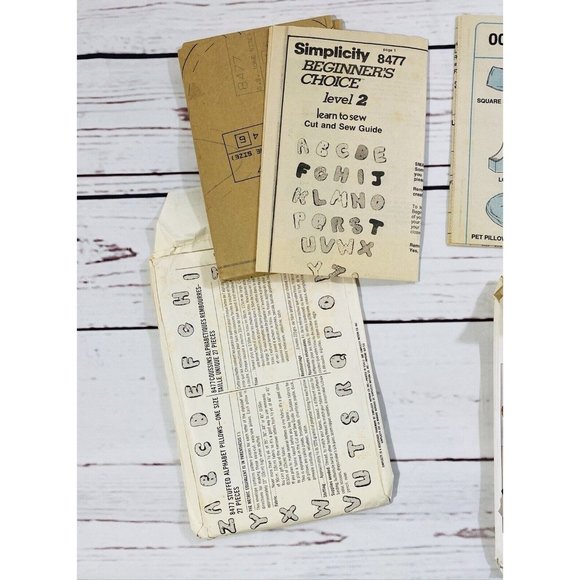 Simplicity McCalls Craft Sewing Patterns Alphabet Pillows Pet Bed Apron Necktie - Picture 7 of 7